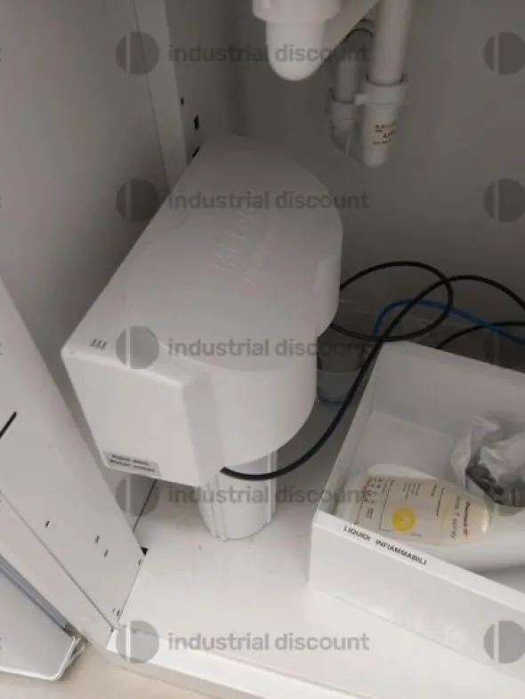 9#8917 Attrezzatura per sala da sterilizzazione