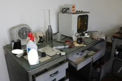 4#7154 Attrezzatura varia per imbottigliamento oli