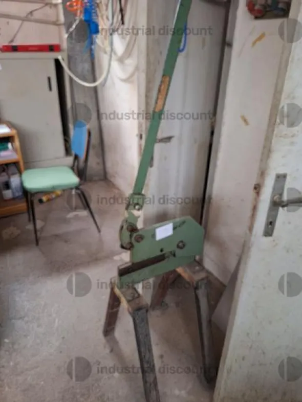 236#9770 Attrezzature da officina