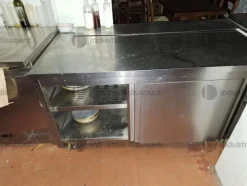 1#8704 Attrezzature ed arredo per ristorazione