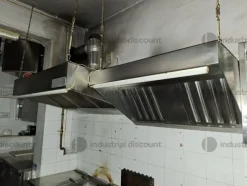 1#8704 Attrezzature ed arredo per ristorazione