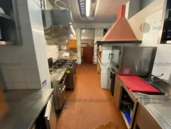 1#8704 Attrezzature ed arredo per ristorazione