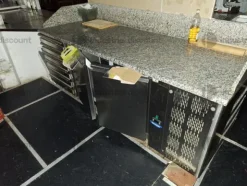 1#8704 Attrezzature ed arredo per ristorazione