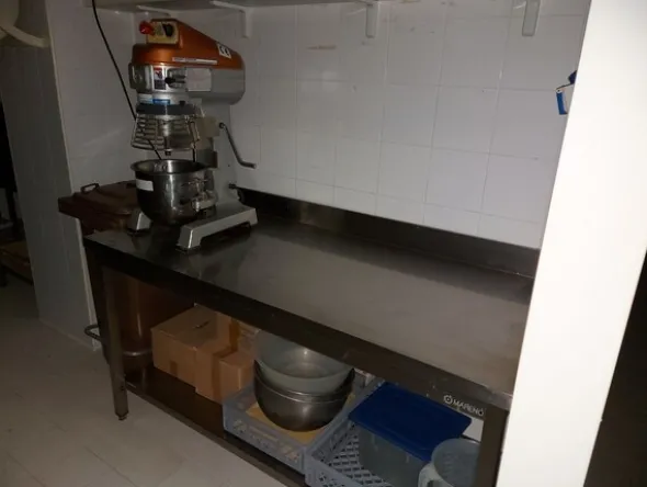 1#8172 Attrezzature ed arredo per ristorazione