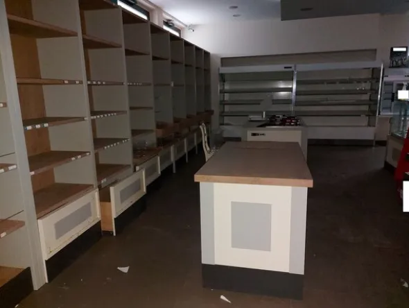 1#8172 Attrezzature ed arredo per ristorazione