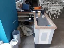 1#8172 Attrezzature ed arredo per ristorazione