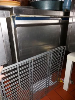 1#8228 Attrezzature ed arredo per ristorazione