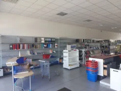 1#8096 Attrezzature ed articoli da cancelleria