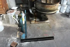 2#7154 Attrezzature e macchinari per imbottigliamento oli industriali