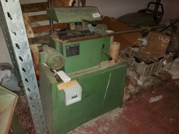 17#8012 Attrezzature e macchinari vari