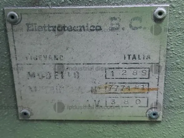 2#8561 Attrezzature e macchine per l'industria calzaturiera