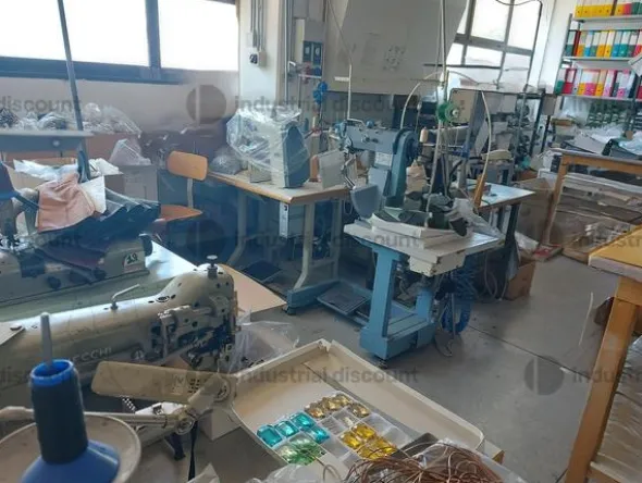 2#8561 Attrezzature e macchine per l'industria calzaturiera