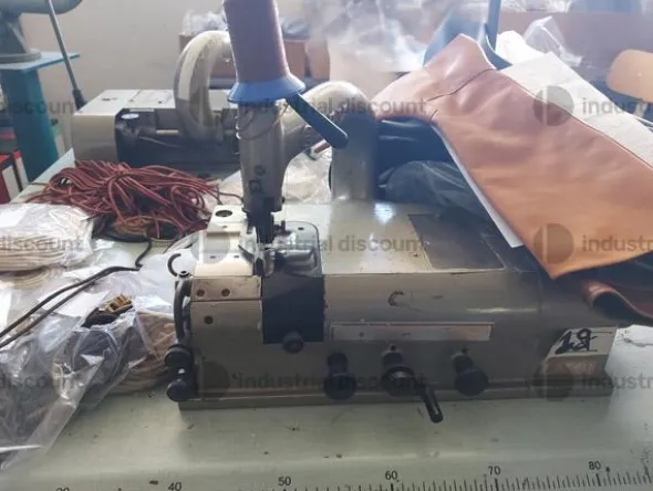 2#8561 Attrezzature e macchine per l'industria calzaturiera
