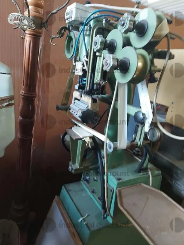 2#8561 Attrezzature e macchine per l'industria calzaturiera