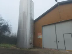 4#81150 Attrezzature e macchine per la viticoltura
