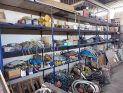9#7900 Attrezzature e materiali da cantiere