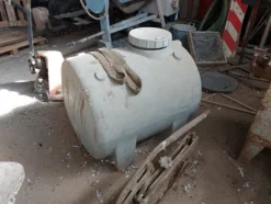 9#7900 Attrezzature e materiali da cantiere