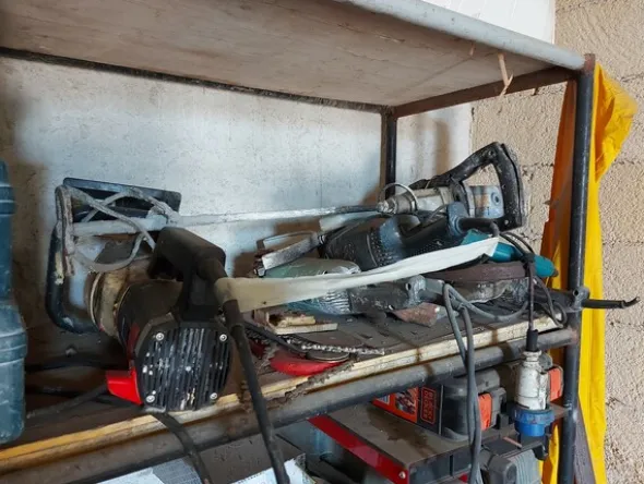 3#7900 Attrezzature e materiali da officina