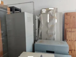 48#7333 Attrezzature e materiali da officina elettrica