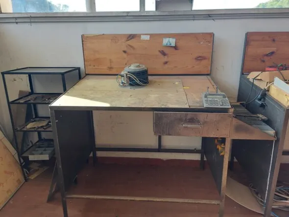 48#7333 Attrezzature e materiali da officina elettrica