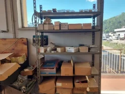48#7333 Attrezzature e materiali da officina elettrica