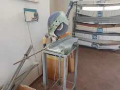48#7333 Attrezzature e materiali da officina elettrica