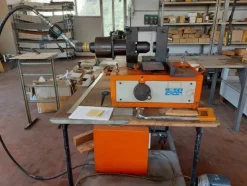 48#7333 Attrezzature e materiali da officina elettrica