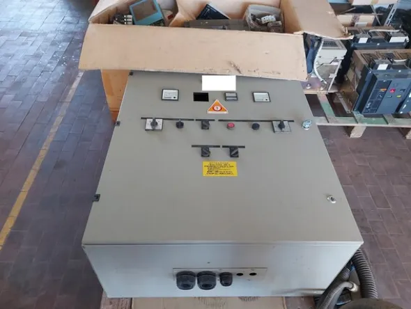 48#7333 Attrezzature e materiali da officina elettrica