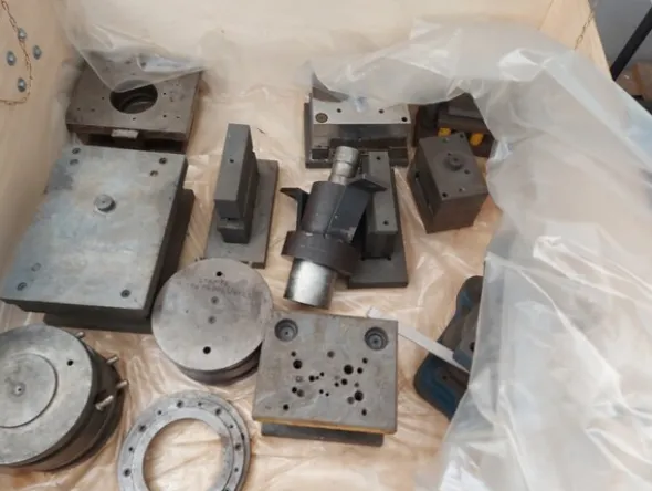 48#7333 Attrezzature e materiali da officina elettrica