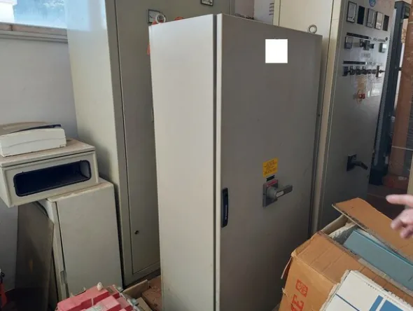 48#7333 Attrezzature e materiali da officina elettrica