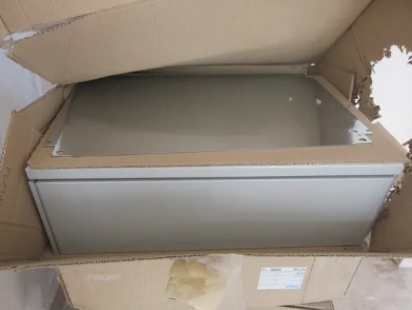 48#7333 Attrezzature e materiali da officina elettrica