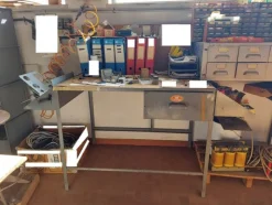 48#7333 Attrezzature e materiali da officina elettrica