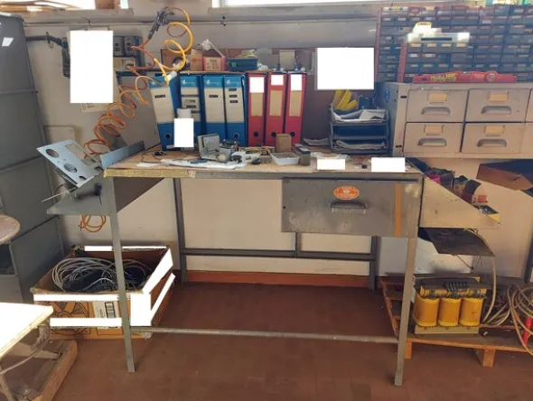 48#7333 Attrezzature e materiali da officina elettrica