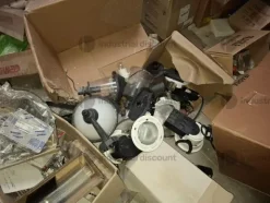 1#9764 Attrezzature, materiale di consumo e minuteria da elettricista, arredi da ufficio e scaffalature