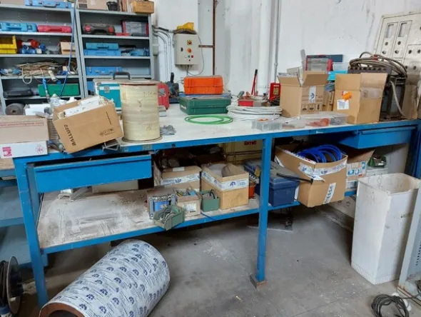 7#7899 Attrezzature officina