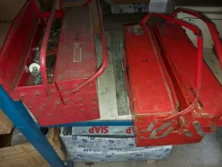 7#7899 Attrezzature officina
