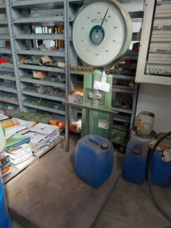 7#7899 Attrezzature officina