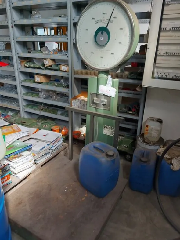 7#7899 Attrezzature officina