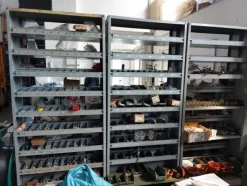 7#7899 Attrezzature officina