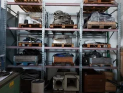7#7899 Attrezzature officina