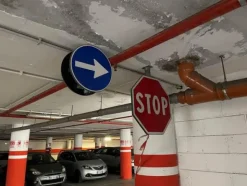 26#7897 Attrezzature parcheggio multipiano