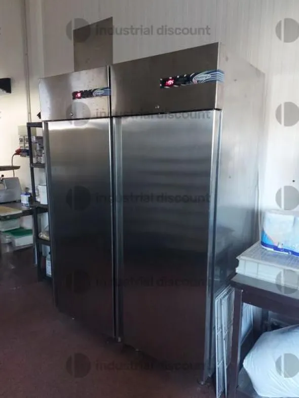 3#8780 Attrezzature per confezionamento alimentare e arredi da ufficio