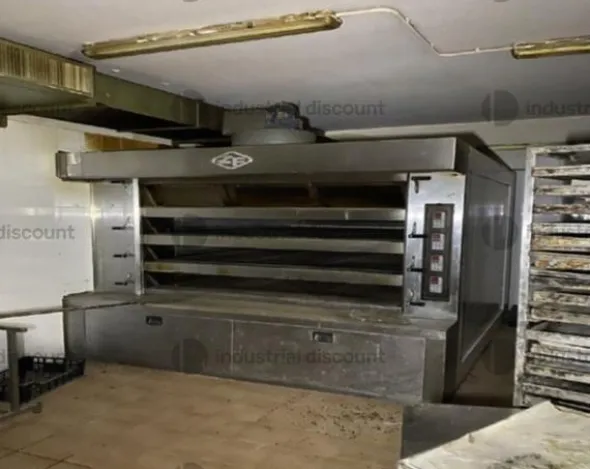 1#83840 Attrezzature per la lavorazione di prodotti da forno in disuso