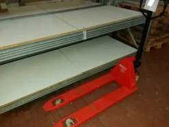 19#7562 Attrezzature per la movimentazione della merce