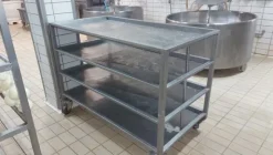 3#6815 Attrezzature per la produzione di formaggi e latticini