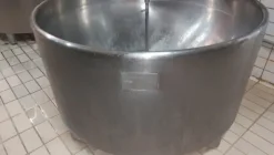 3#6815 Attrezzature per la produzione di formaggi e latticini