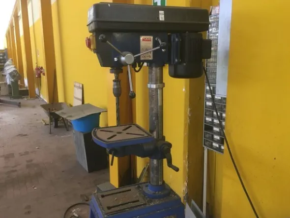 12#6964 Attrezzature per officina meccanica