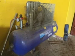 12#6964 Attrezzature per officina meccanica