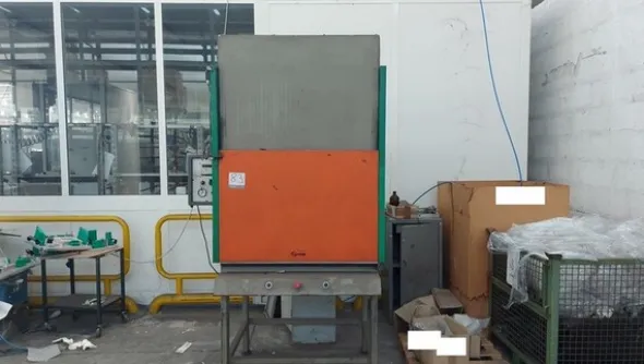 12#71740 Attrezzature per premontaggio vasca