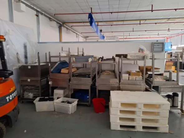 1#8337 Attrezzature per ristorazione